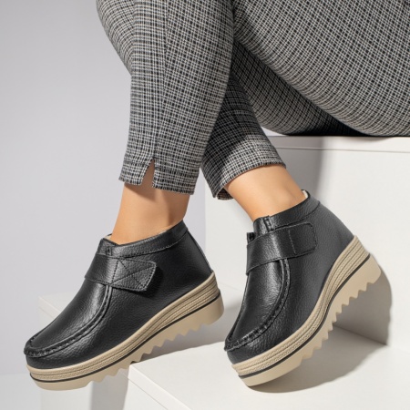 Ghete dama cu platforma si inchidere cu scai negre din Piele naturala MOD10254, 3, modlet.ro