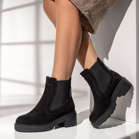 Ghete dama negre suede cu insertie de material elastic din Piele naturala MOD07715, 3, modlet.ro