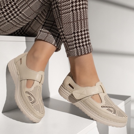 Pantofi casual dama cu perforatii si inchidere cu scai bej MOD13323, 4, modlet.ro