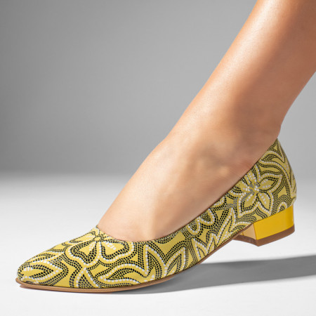 Pantofi cu toc mic dama, Pantofi dama cu toc mic galben cu print din Piele naturala ZEF06141 - zeforia.ro