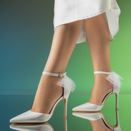 Pantofi dama cu toc subtire si fundita argintii cu reflexii MOD13914, 3, modlet.ro