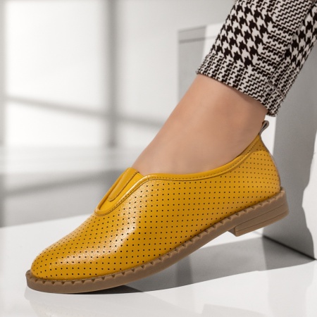 Balerini si Mocasini Dama, Balerini dama cu perforatii galbeni MOD13364, modlet.ro