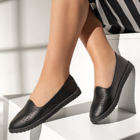 Balerini si Mocasini Dama, Balerini dama cu perforatii negri MOD13568, modlet.ro