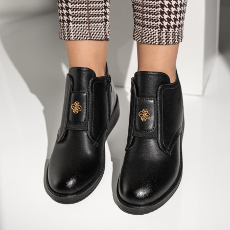 Ghete Dama, Ghete dama cu platforma negre MOD07072, modlet.ro