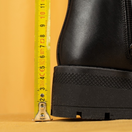 Ghete dama cu talpa groasa negre din Piele naturala OANA8, 4, modlet.ro