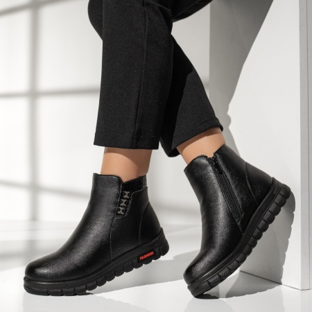 Ghete Dama, Ghete dama cu talpa groasa si fermoar negre MOD14097, modlet.ro