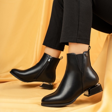 Ghete Dama, Ghete dama cu toc gros si insertie de material elastic negre MOD07099, modlet.ro