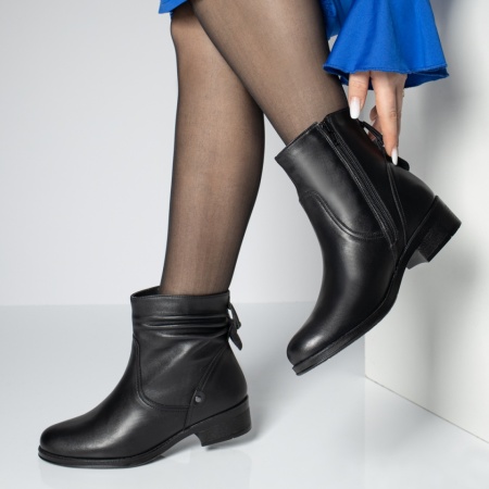 Ghete dama cu toc mic si fermoar negre din Piele naturala MOD05668, 1, modlet.ro