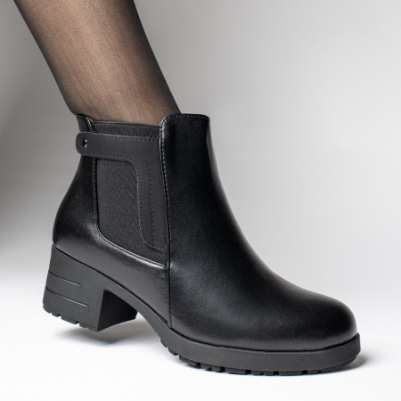 Ghete dama cu toc si insertie de material elastic negre MOD12605, 3, modlet.ro