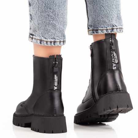 Ghete negre cu talpa groasa si fermoar decorativ la spate dama MOD07144, 2, modlet.ro