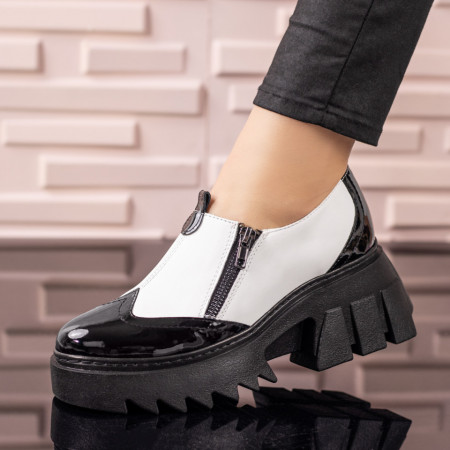 Pantofi casual cu platforma, Pantofi casual dama alb cu negru si talpa groasa din Piele naturala MDL09640 - modlet.ro