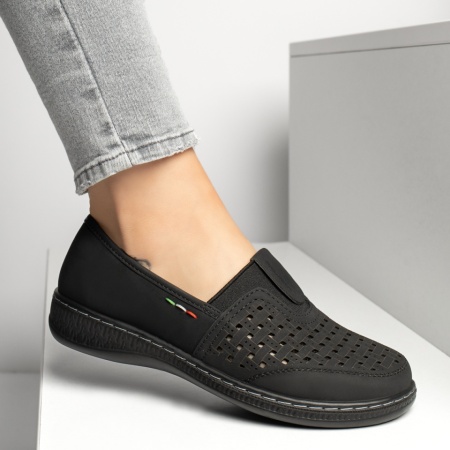 Pantofi casual dama, Pantofi casual dama cu perforatii negru suede MOD13311, modlet.ro
