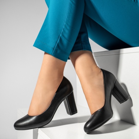 REDUCERI INCALTAMINTE, Pantofi dama cu toc gros negri MOD02834, modlet.ro
