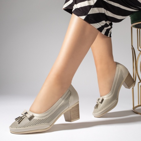Pantofi cu toc gros dama, Pantofi dama cu toc si perforatii bej MOD13438, modlet.ro