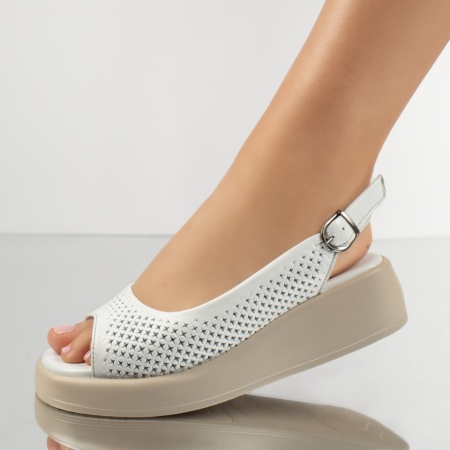 Sandale dama cu platforma si perforatii albe din Piele naturala ZEF13642