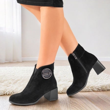 Incaltaminte dama, Botine dama cu toc gros negre suede din Piele naturala ZEF10783, zeforia.ro