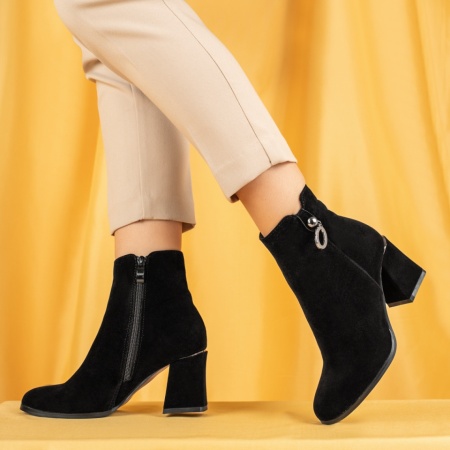 Botine dama cu toc negru suede MOD07135