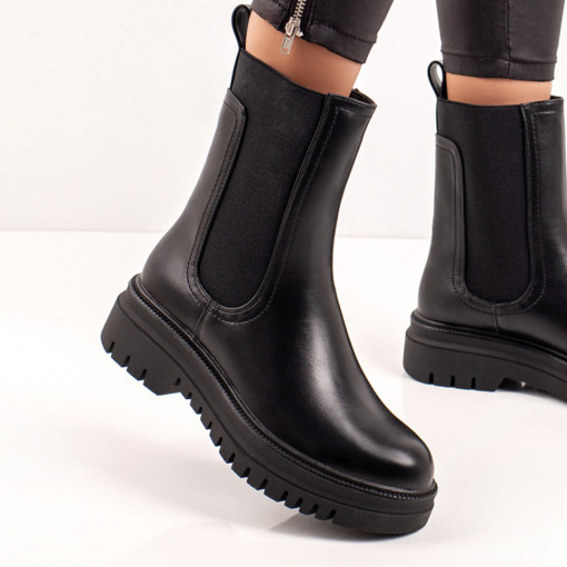 Cizme dama negre cu insertii de material elastic MOD06387