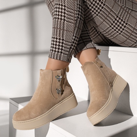 Ghete dama cu talpa groasa si accesorii metalice bej suede MOD12396, 3, modlet.ro