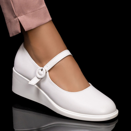 Pantofi dama, Pantofi casual albi dama cu platforma si bareta ZEF06224 - zeforia.ro