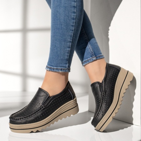 Pantofi dama, Pantofi casual dama cu perforatii negri din Piele naturala MOD13102, modlet.ro
