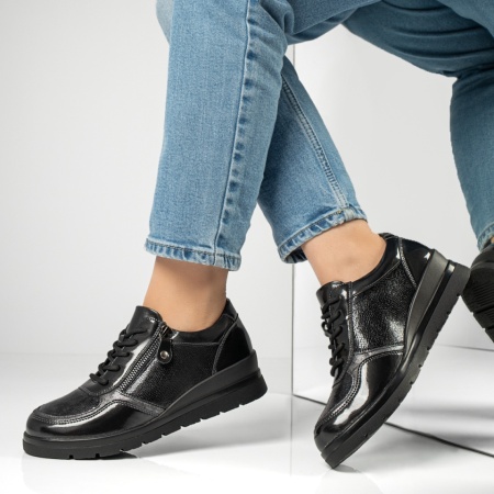 Pantofi dama, Pantofi casual dama cu platforma negri luciosi MOD13010, modlet.ro