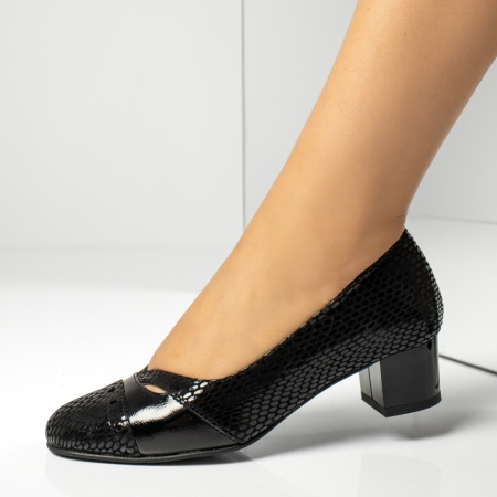 Pantofi dama cu toc gros si print negri luciosi din Piele naturala MOD13957