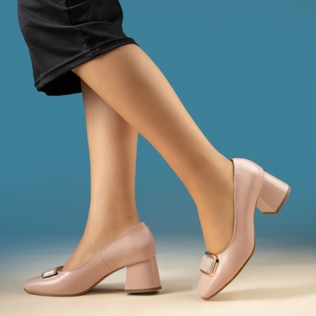 Pantofi dama cu toc si accesoriu metalic roz din Piele naturala MOD13958