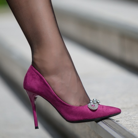 Pantofi dama Stiletto mov suede si accesoriu cu pietre aplicate MOD06157, 3, modlet.ro