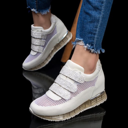 Pantofi sport dama cu platforma interioara si perforatii albi MOD04413