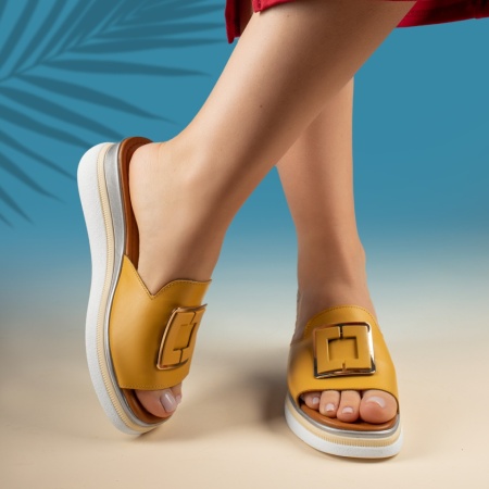 Papuci dama casual cu accesoriu metalic galbeni din Piele naturala MOD13771
