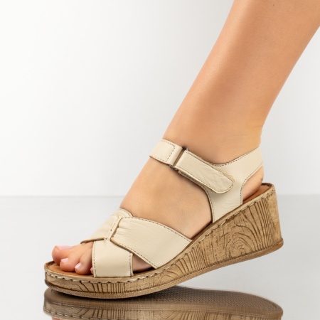 Sandale dama cu platforma si bareta bej din Piele naturala ZEF13623