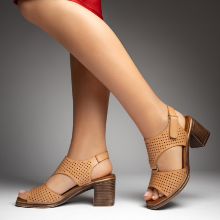 Sandale cu toc, Sandale dama cu toc gros si bareta bej MOD04577, modlet.ro