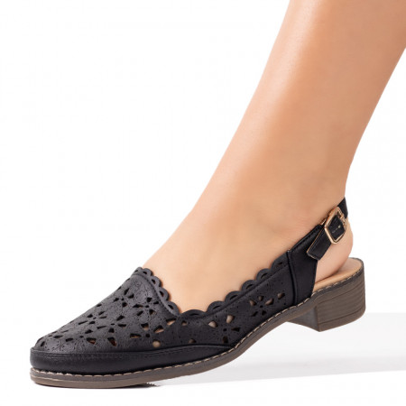 Sandale cu toc, Sandale dama cu toc gros si perforatii negre ZEF09218 - zeforia.ro
