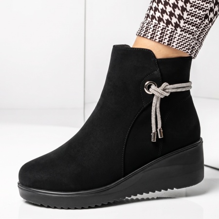 Ghete dama cu platforma si accesoriu decorativ negru suede GINA16, 2, modlet.ro