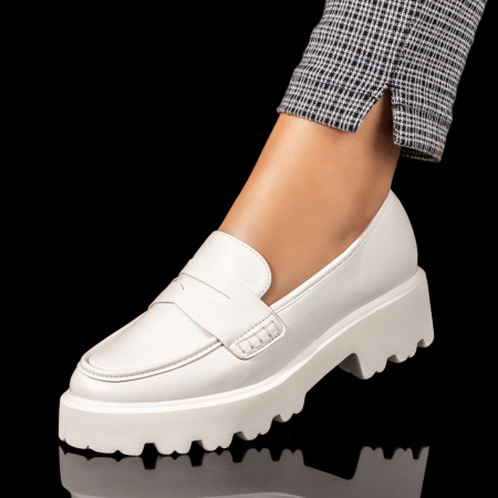 Balerini si Mocasini Dama, Mocasini dama cu talpa groasa albi MOD10056, modlet.ro