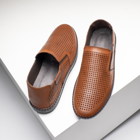 Pantofi casual barbati cu perforatii maro din Piele naturala ZEF13644