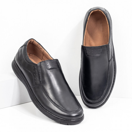 Pantofi casual barbati negri cu perforatii din Piele naturala MOD10919
