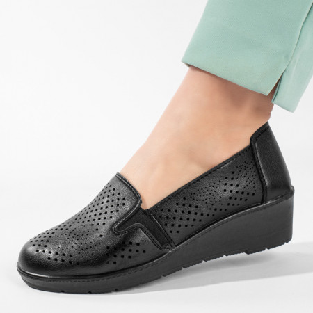 Pantofi dama, Pantofi casual dama cu platforma si perforatii negri MOD11212, modlet.ro