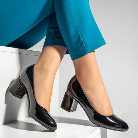 Pantofi cu toc gros dama, Pantofi dama cu toc gros negri luciosi MOD02838, modlet.ro