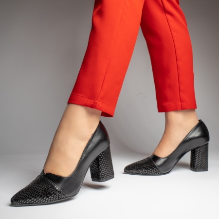 Pantofi dama, Pantofi dama cu toc gros si imprimeu negri din Piele naturala MOD13133, modlet.ro