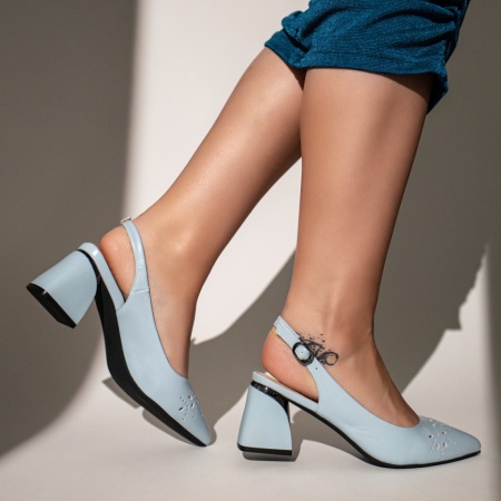 Pantofi dama cu toc gros si perforatii albastri IRIS33, 2, modlet.ro