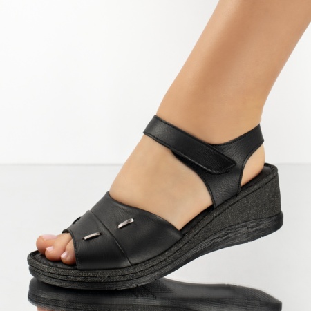 Sandale dama cu platforma si bareta negre din Piele naturala ZEF13638
