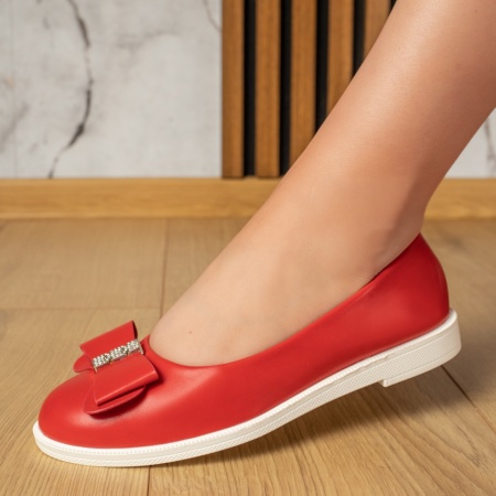 Balerini si Mocasini Dama, Balerini dama cu fundita si accesoriu cu pietre rosii MOD11014, modlet.ro