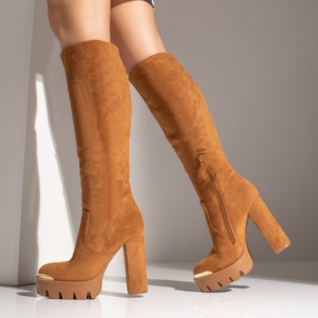 REDUCERI INCALTAMINTE, Cizme dama cu toc inalt si platforma maro suede MOD10802, modlet.ro