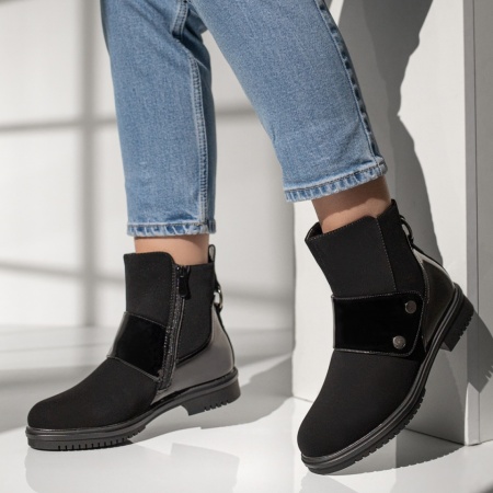 Ghete imblanite, Ghete dama cu talpa joasa negru suede MOD12832, modlet.ro