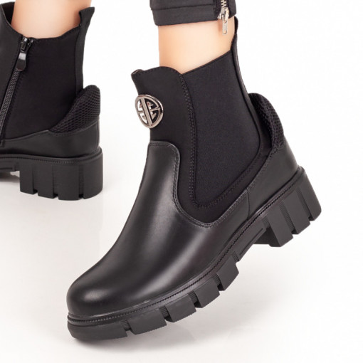 REDUCERI INCALTAMINTE, Ghete dama negre cu fermoar si insertie de material elastic MOD07714, modlet.ro