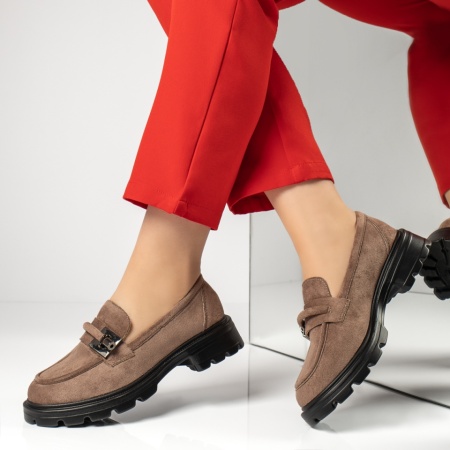 Pantofi casual dama, Pantofi casual dama cu accesoriu decorativ khaki suede MOD13366, modlet.ro