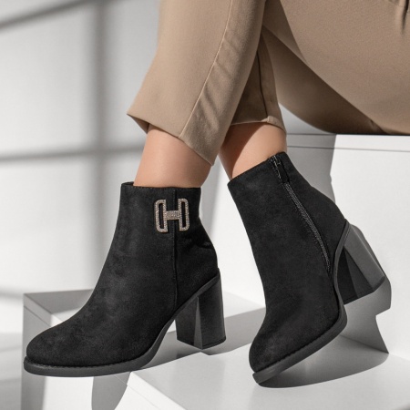 Botine dama, Botine dama cu toc gros si fermoar negru suede MOD12793, modlet.ro
