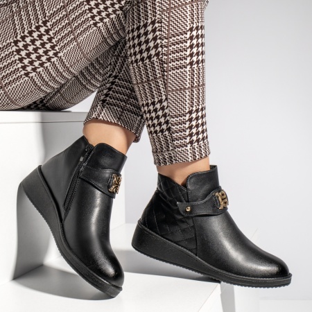 Ghete dama cu fermoar si catarama negre MOD07070, 4, modlet.ro